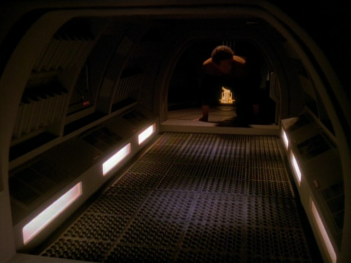 extant_StarTrek_DS9_3x26-TheAdversary_00908.jpg