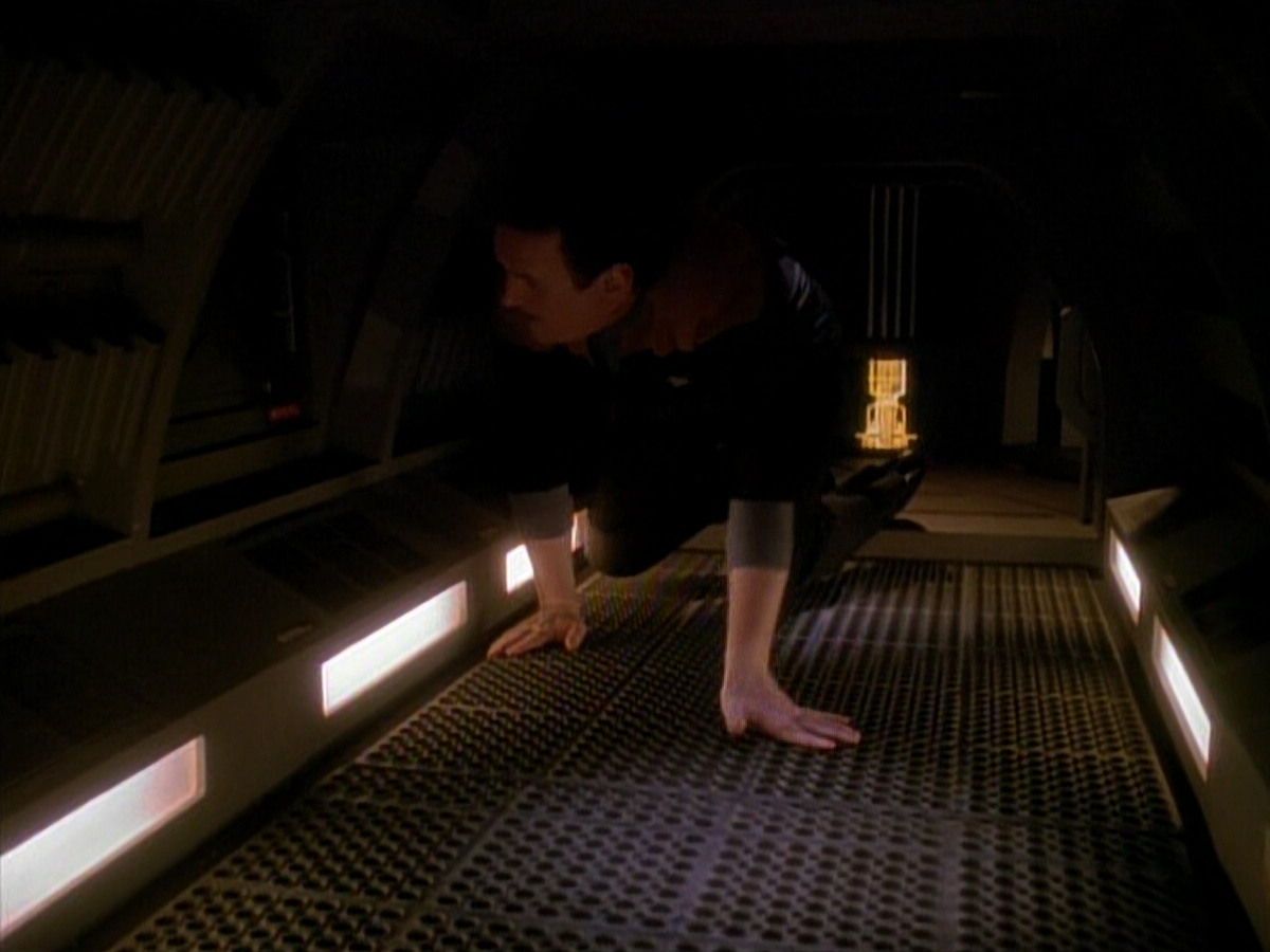 extant_StarTrek_DS9_3x26-TheAdversary_00914.jpg