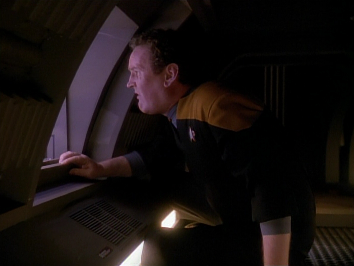 extant_StarTrek_DS9_3x26-TheAdversary_00929.jpg