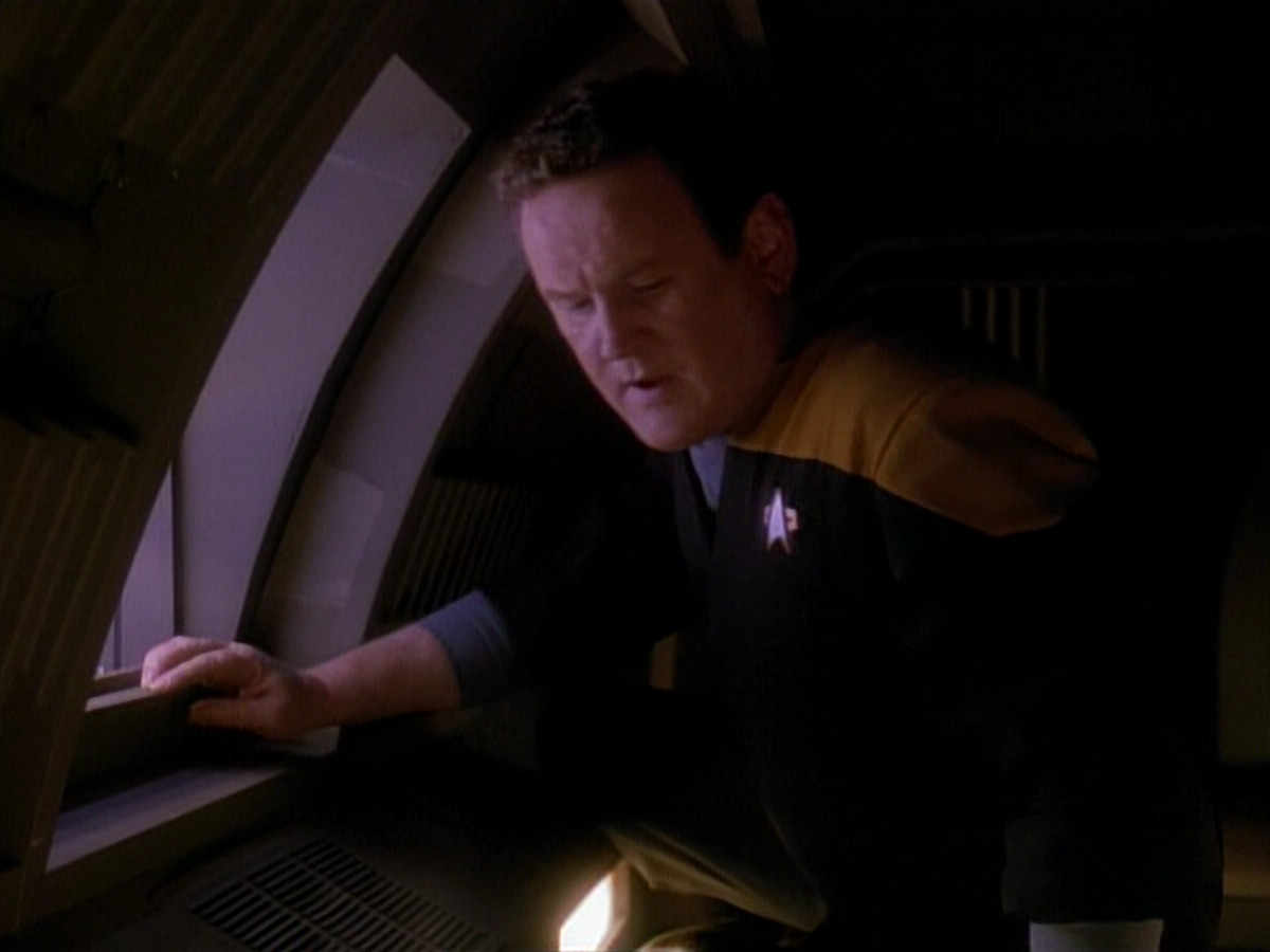 extant_StarTrek_DS9_3x26-TheAdversary_00933.jpg
