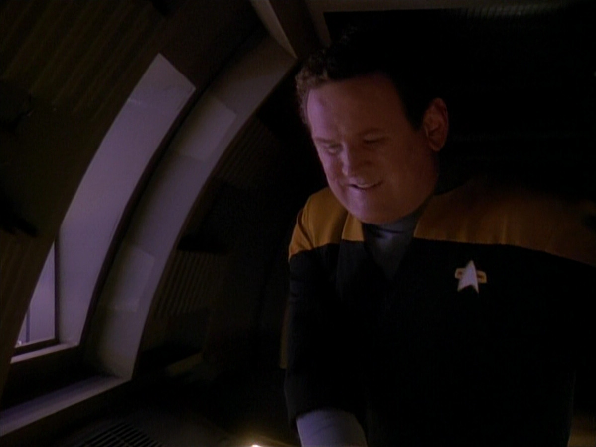 extant_StarTrek_DS9_3x26-TheAdversary_00935.jpg