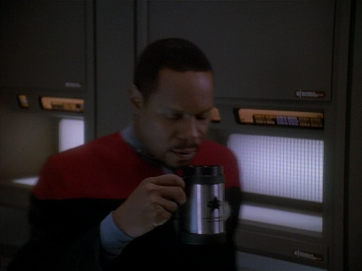 extant_StarTrek_DS9_3x26-TheAdversary_00957.jpg