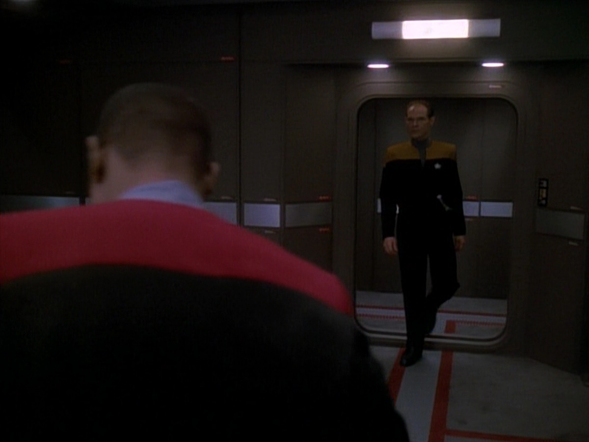 extant_StarTrek_DS9_3x26-TheAdversary_00964.jpg