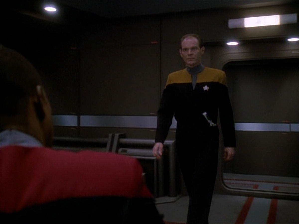 extant_StarTrek_DS9_3x26-TheAdversary_00973.jpg