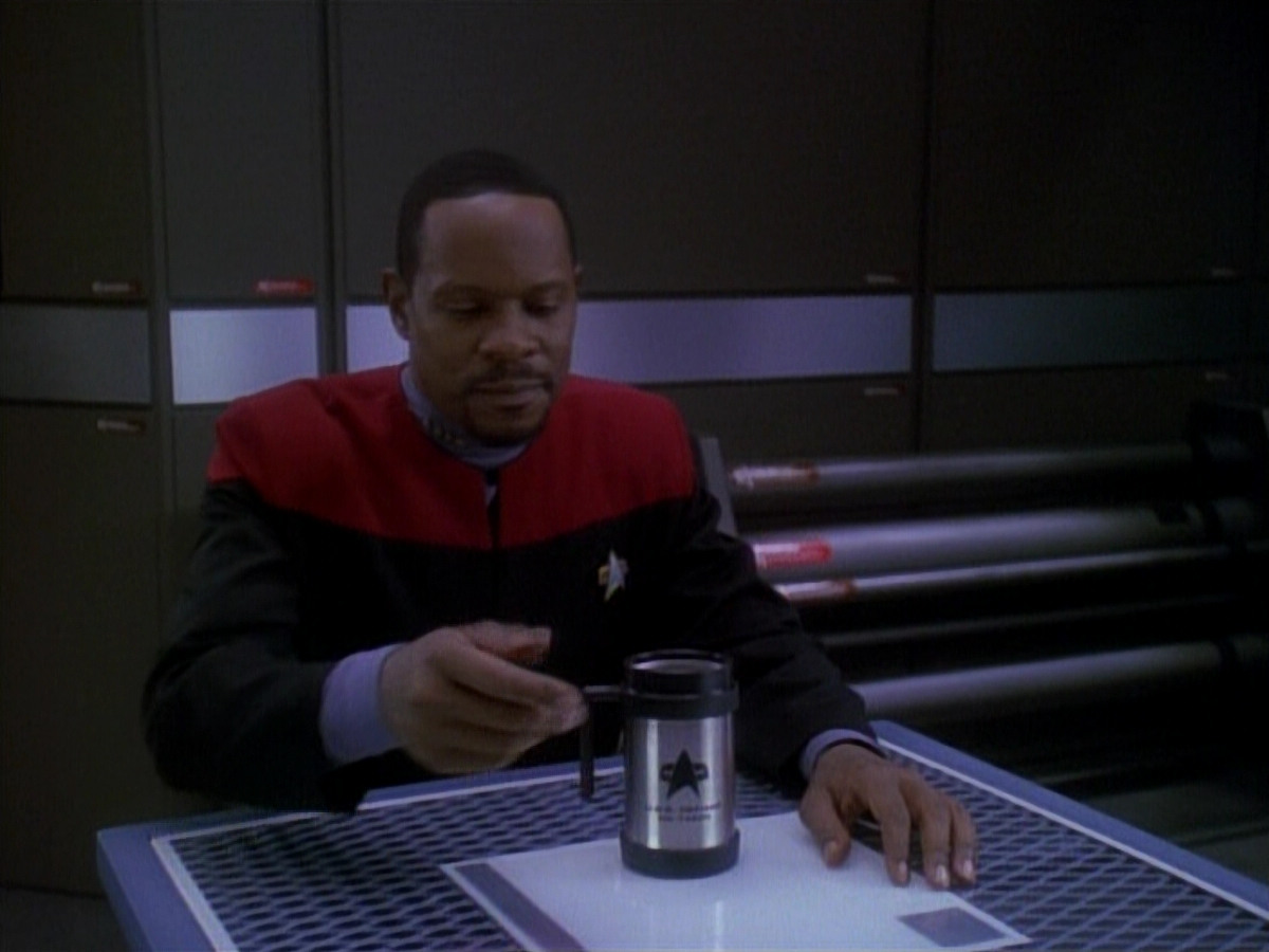 extant_StarTrek_DS9_3x26-TheAdversary_00976.jpg