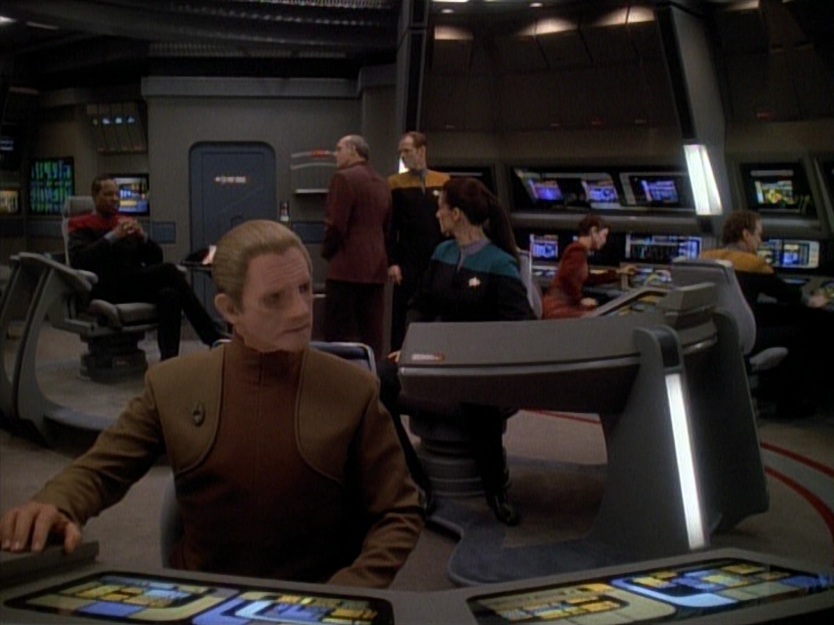 extant_StarTrek_DS9_3x26-TheAdversary_01204.jpg