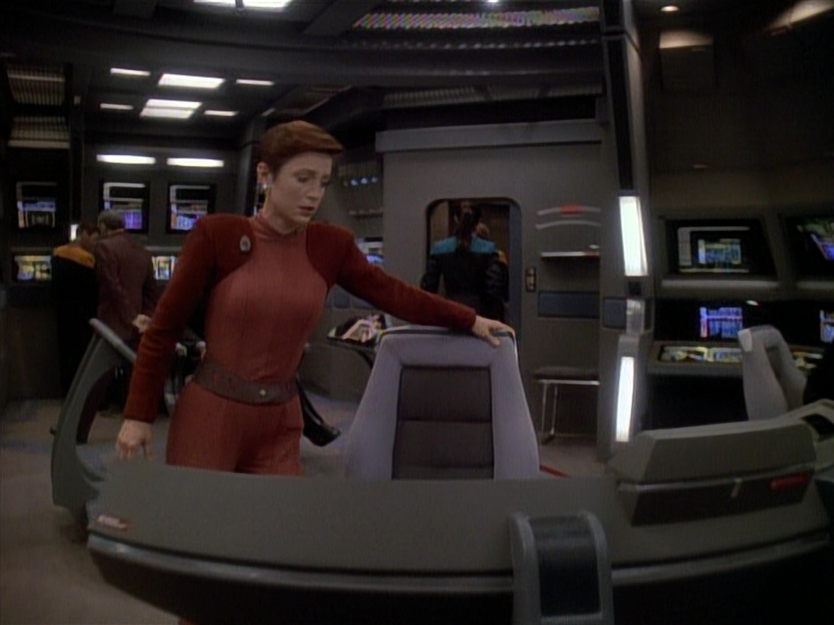 extant_StarTrek_DS9_3x26-TheAdversary_01270.jpg
