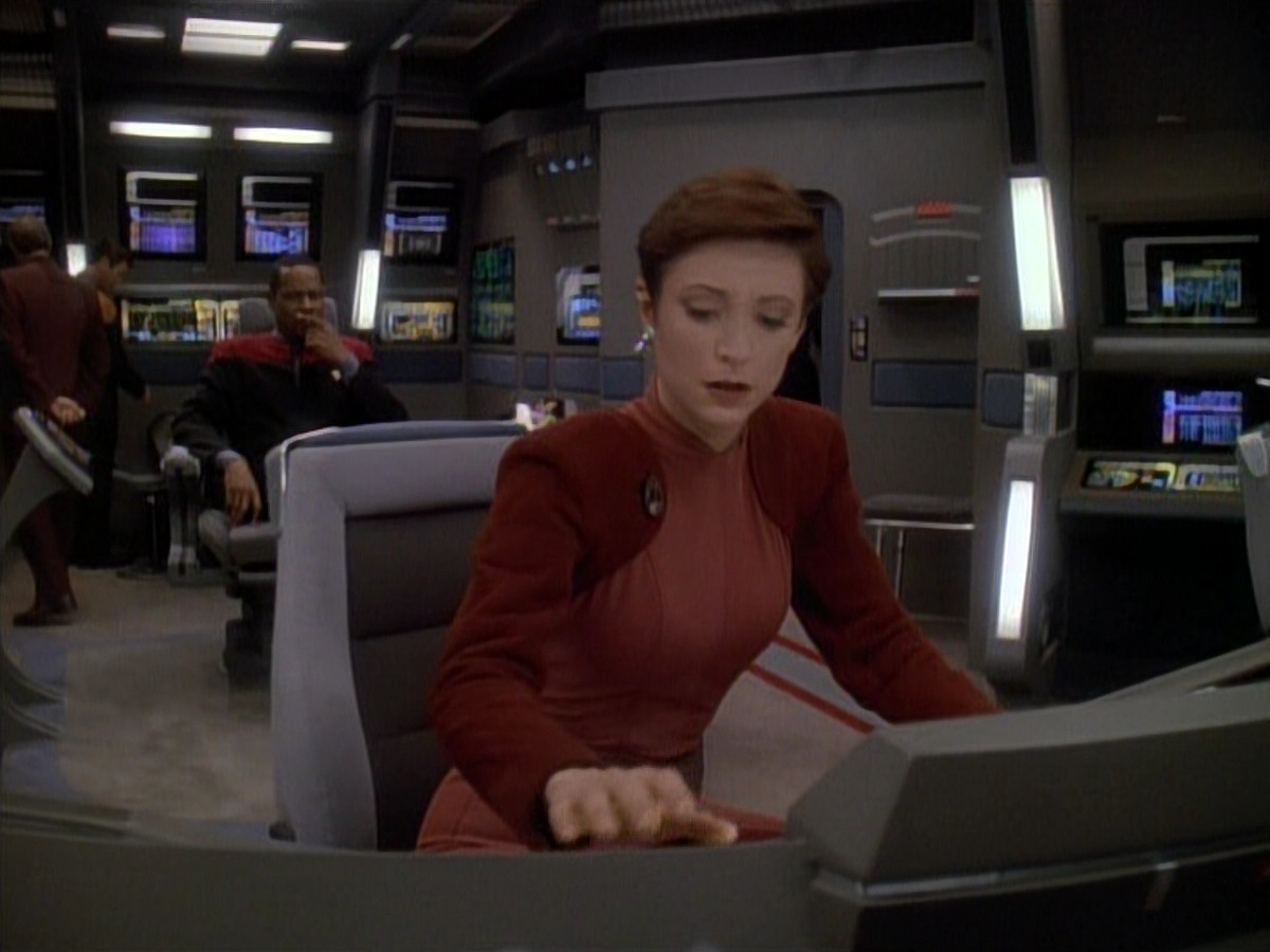 extant_StarTrek_DS9_3x26-TheAdversary_01272.jpg
