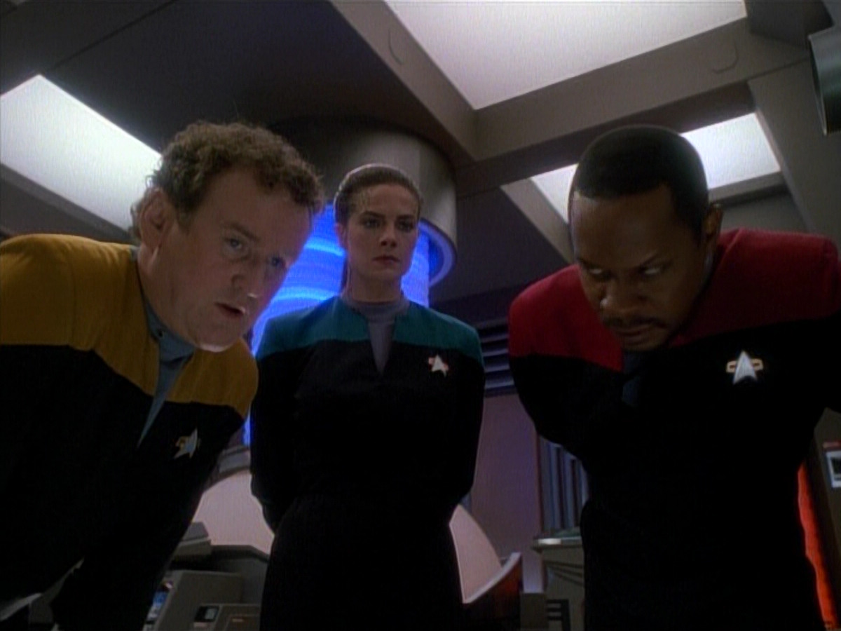 extant_StarTrek_DS9_3x26-TheAdversary_01350.jpg