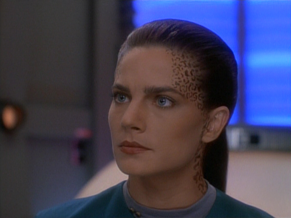 extant_StarTrek_DS9_3x26-TheAdversary_01441.jpg