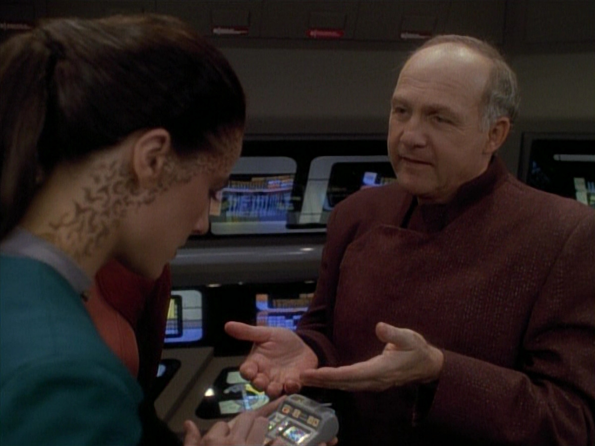 extant_StarTrek_DS9_3x26-TheAdversary_01677.jpg