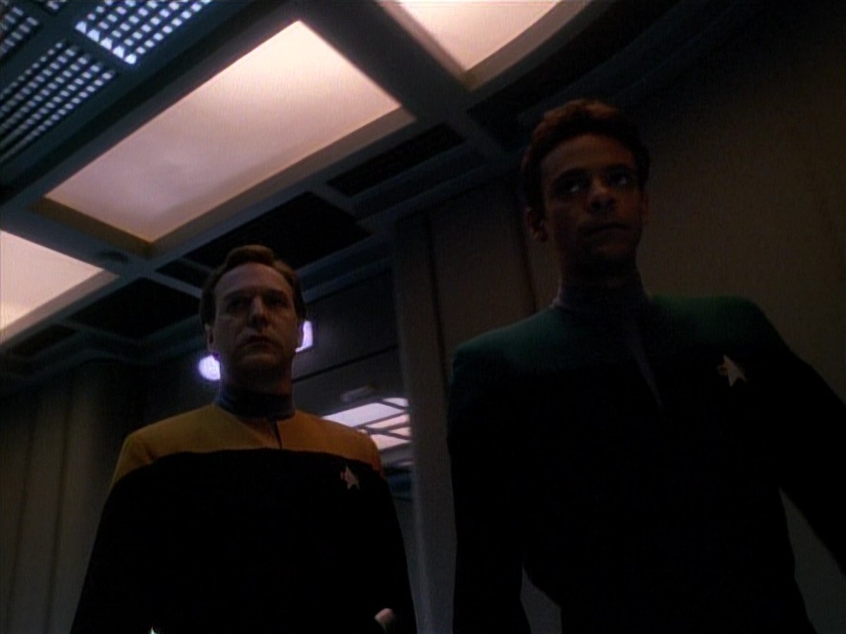 extant_StarTrek_DS9_3x26-TheAdversary_02055.jpg