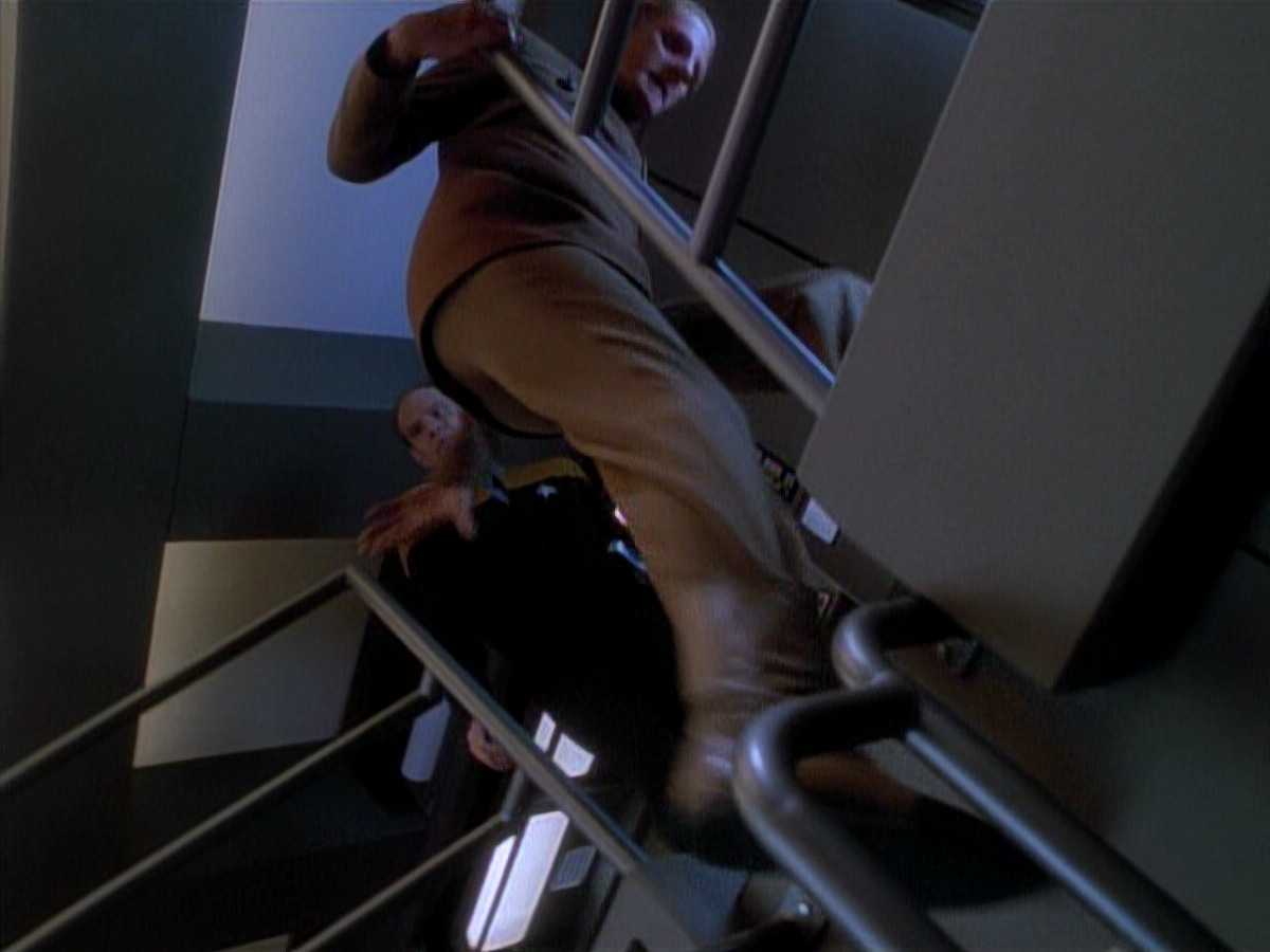 extant_StarTrek_DS9_3x26-TheAdversary_02134.jpg