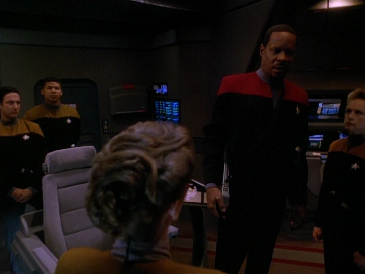 extant_StarTrek_DS9_3x26-TheAdversary_02316.jpg