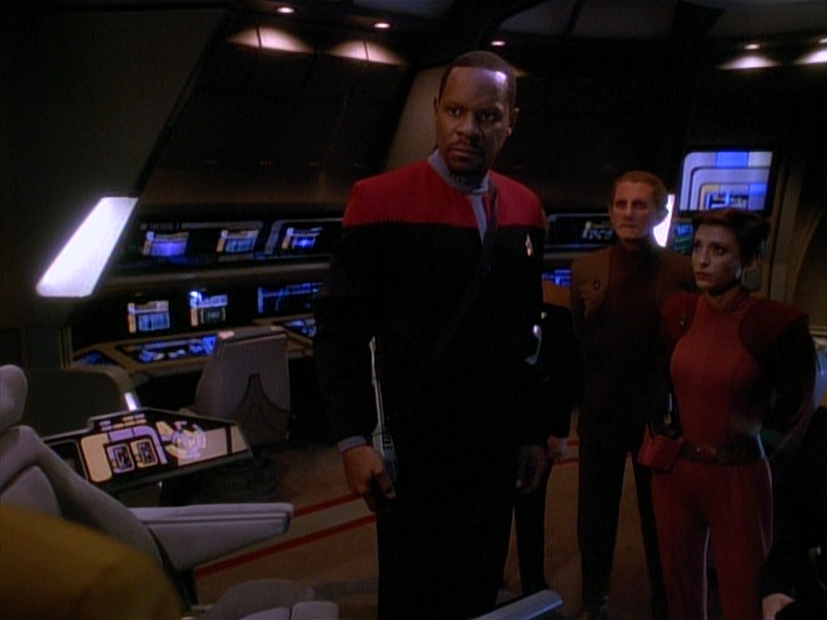 extant_StarTrek_DS9_3x26-TheAdversary_02327.jpg