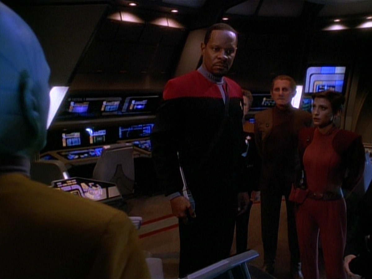 extant_StarTrek_DS9_3x26-TheAdversary_02328.jpg