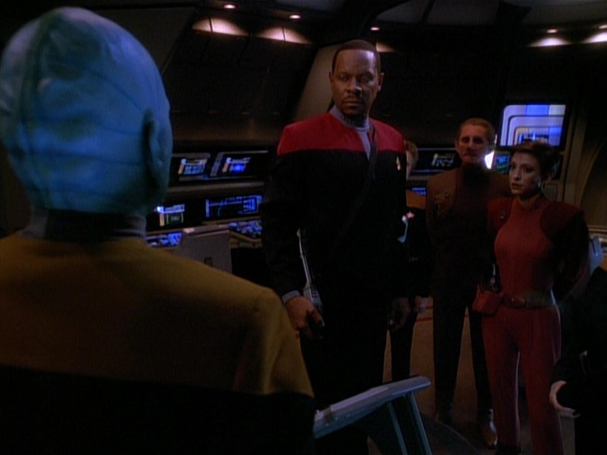 extant_StarTrek_DS9_3x26-TheAdversary_02333.jpg