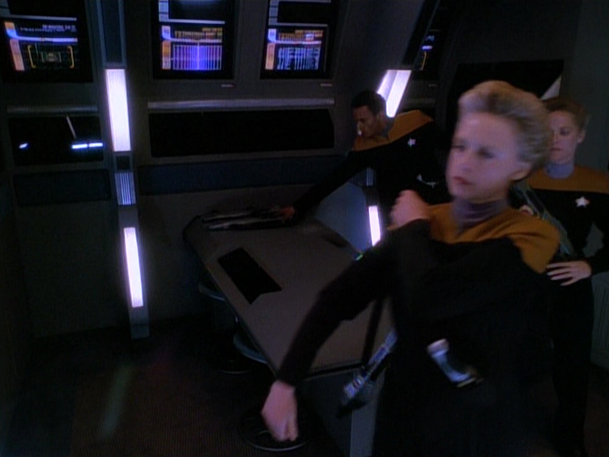 extant_StarTrek_DS9_3x26-TheAdversary_02371.jpg