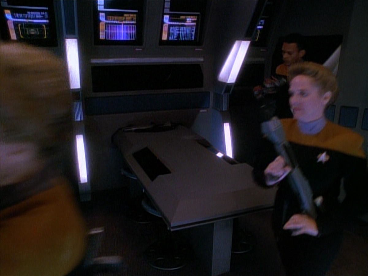 extant_StarTrek_DS9_3x26-TheAdversary_02372.jpg