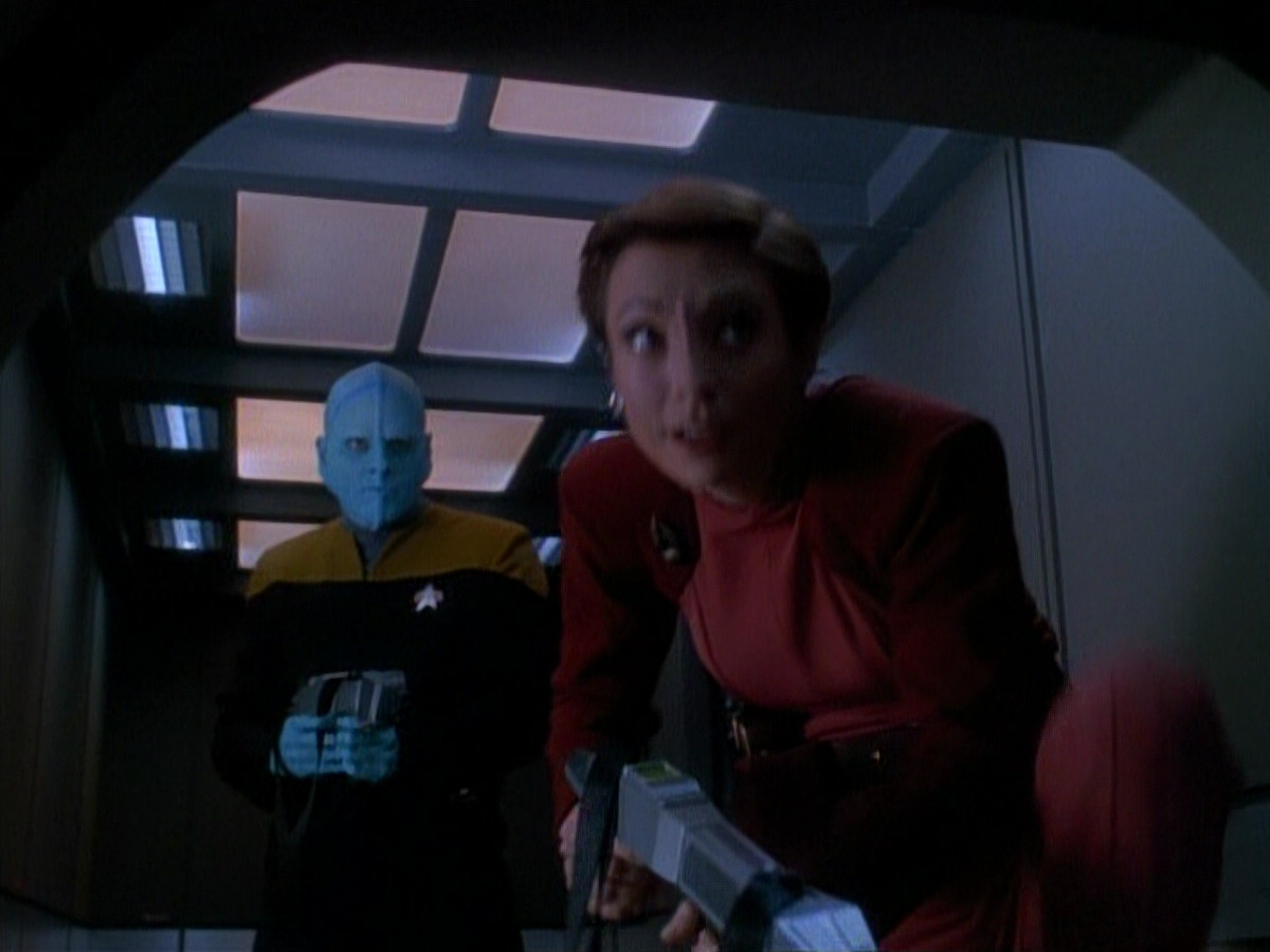 extant_StarTrek_DS9_3x26-TheAdversary_02404.jpg