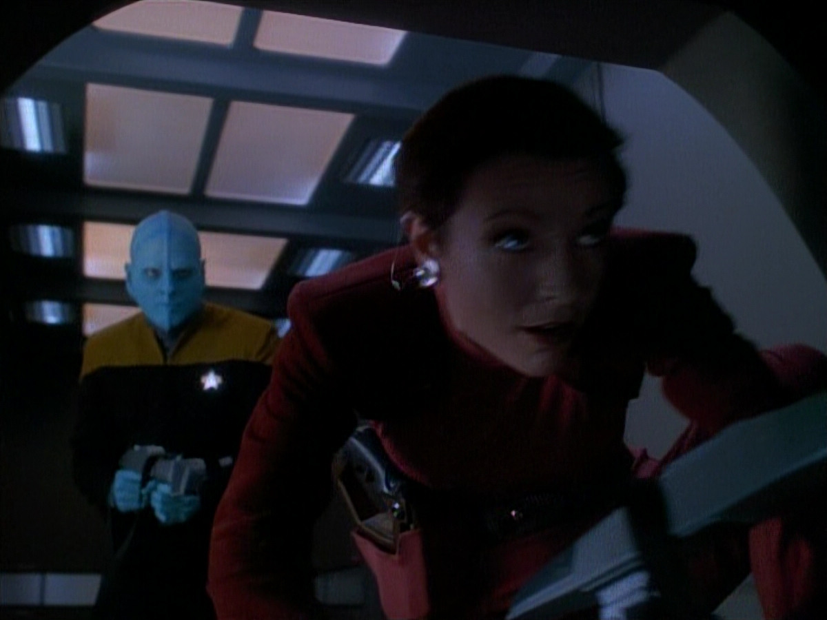 extant_StarTrek_DS9_3x26-TheAdversary_02405.jpg
