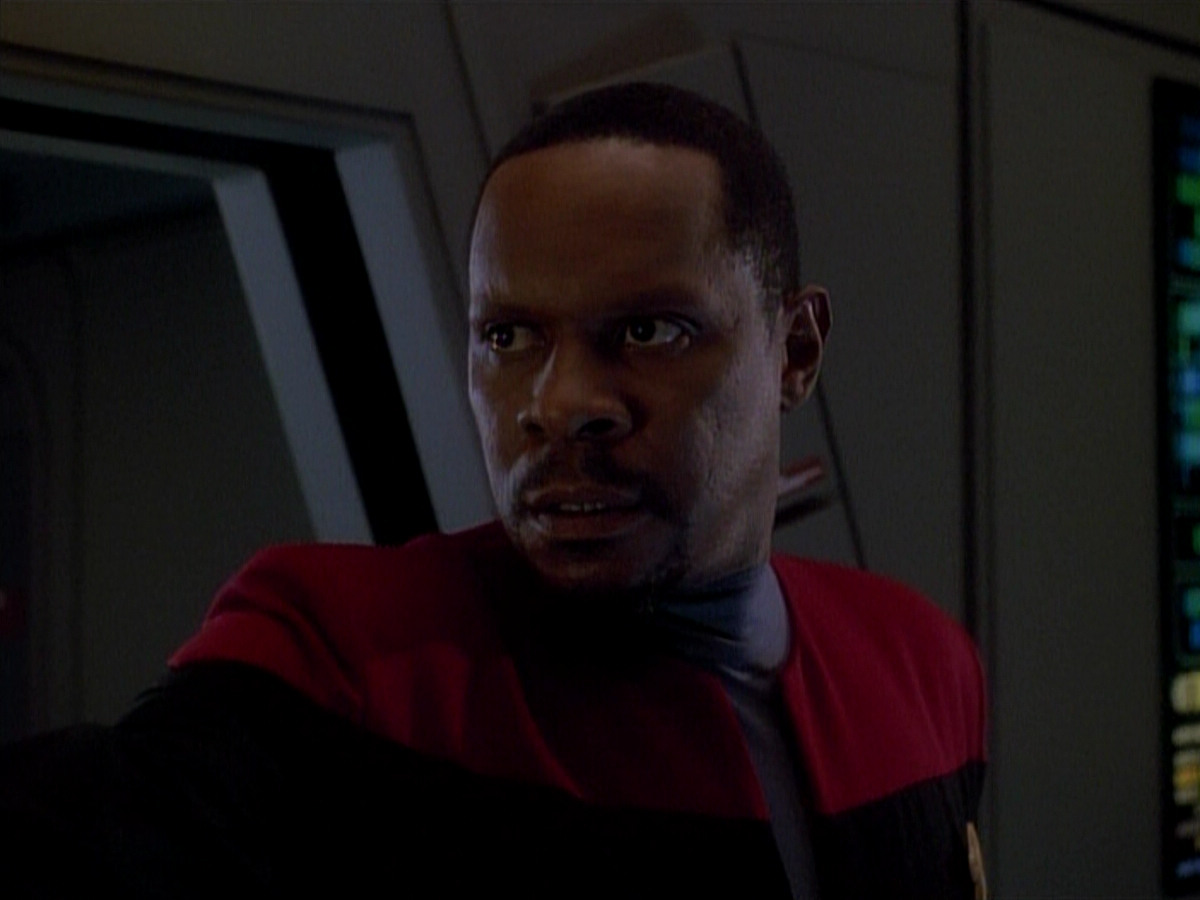 extant_StarTrek_DS9_3x26-TheAdversary_02652.jpg
