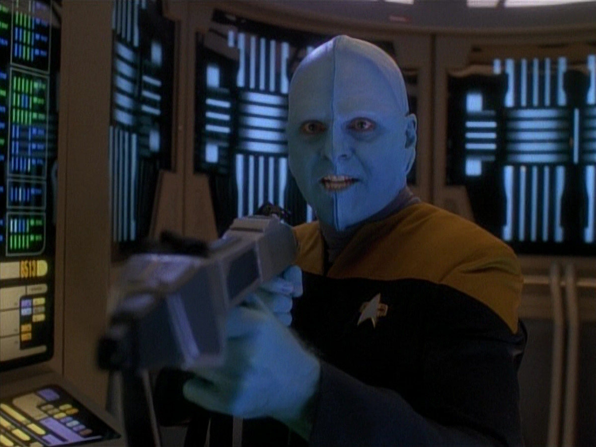 extant_StarTrek_DS9_3x26-TheAdversary_02666.jpg