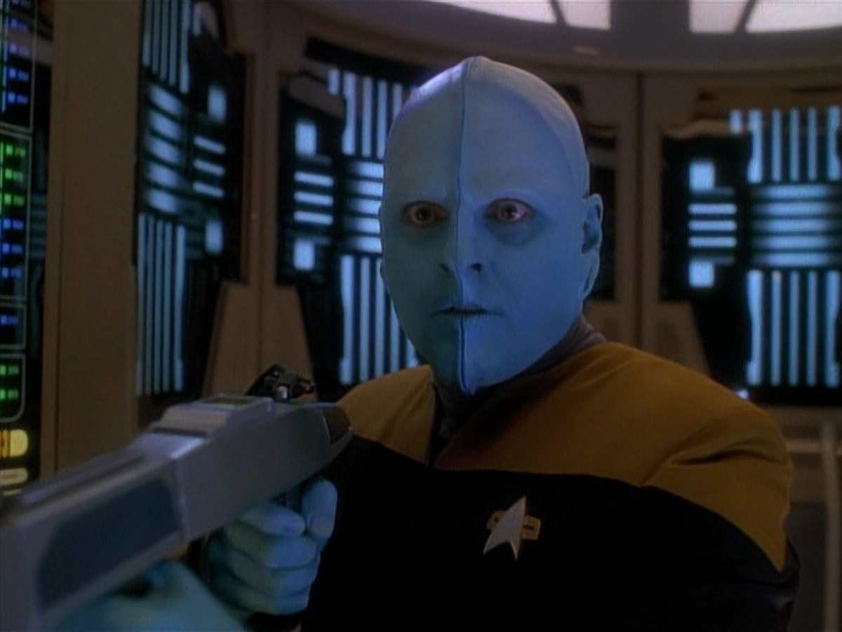 extant_StarTrek_DS9_3x26-TheAdversary_02684.jpg