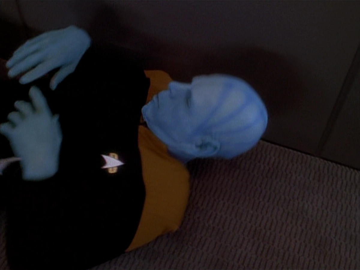 extant_StarTrek_DS9_3x26-TheAdversary_02705.jpg