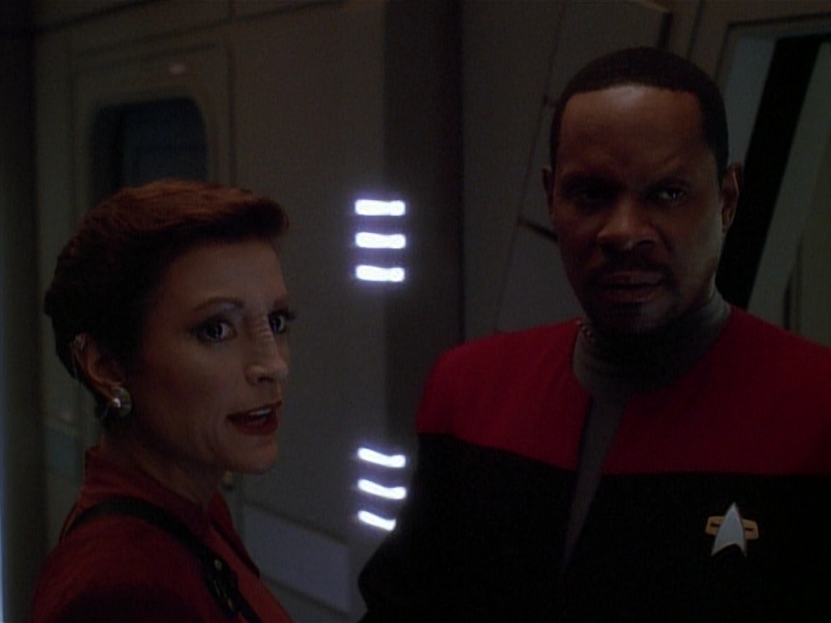 extant_StarTrek_DS9_3x26-TheAdversary_02760.jpg