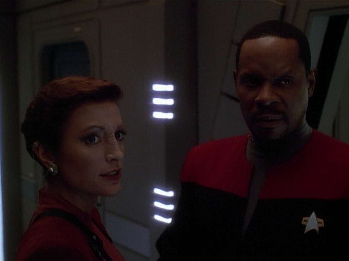 extant_StarTrek_DS9_3x26-TheAdversary_02761.jpg