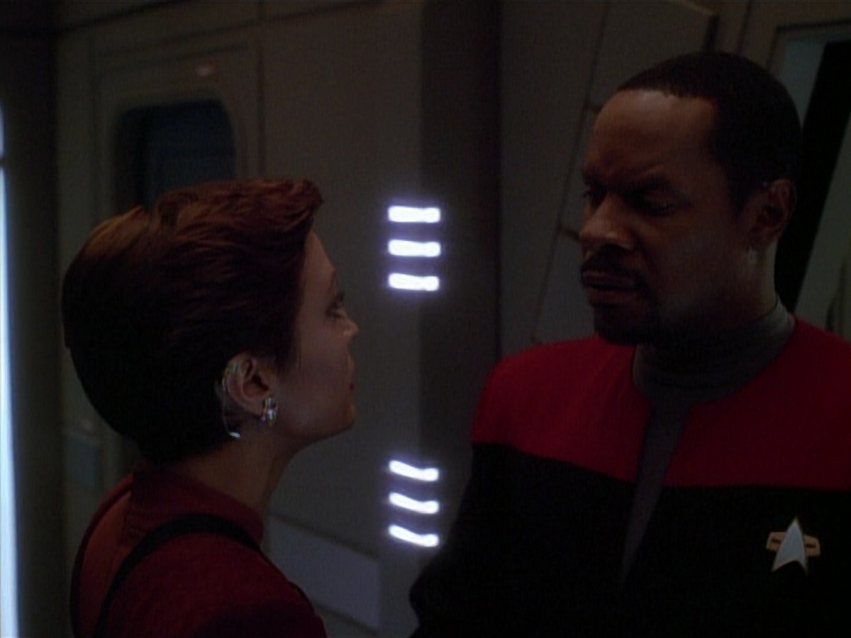 extant_StarTrek_DS9_3x26-TheAdversary_02765.jpg