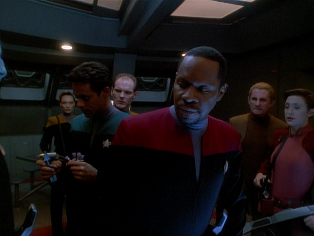 extant_StarTrek_DS9_3x26-TheAdversary_02796.jpg