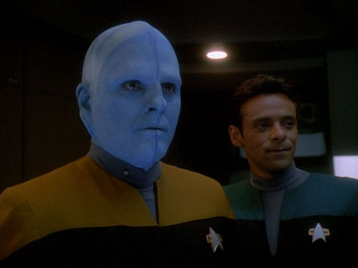 extant_StarTrek_DS9_3x26-TheAdversary_02830.jpg