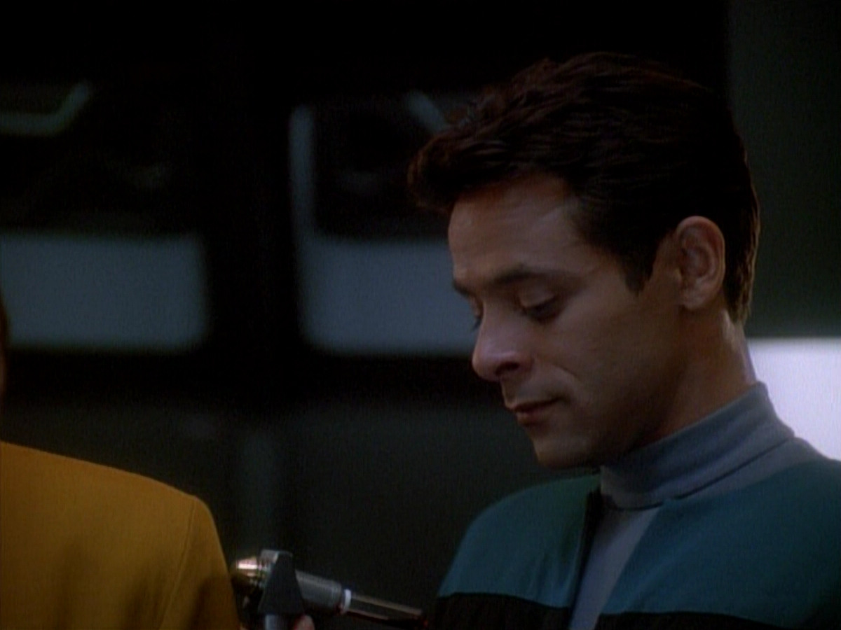 extant_StarTrek_DS9_3x26-TheAdversary_02910.jpg