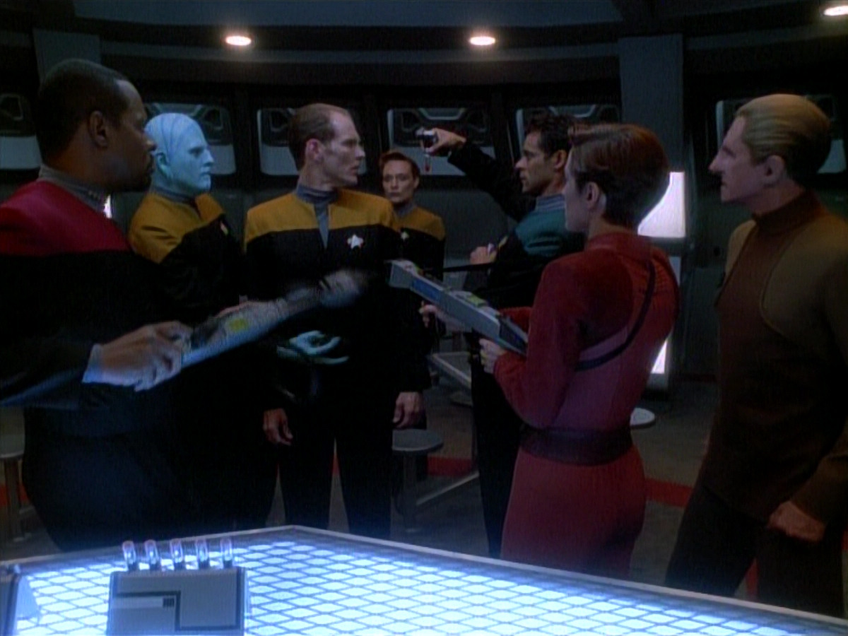 extant_StarTrek_DS9_3x26-TheAdversary_02936.jpg