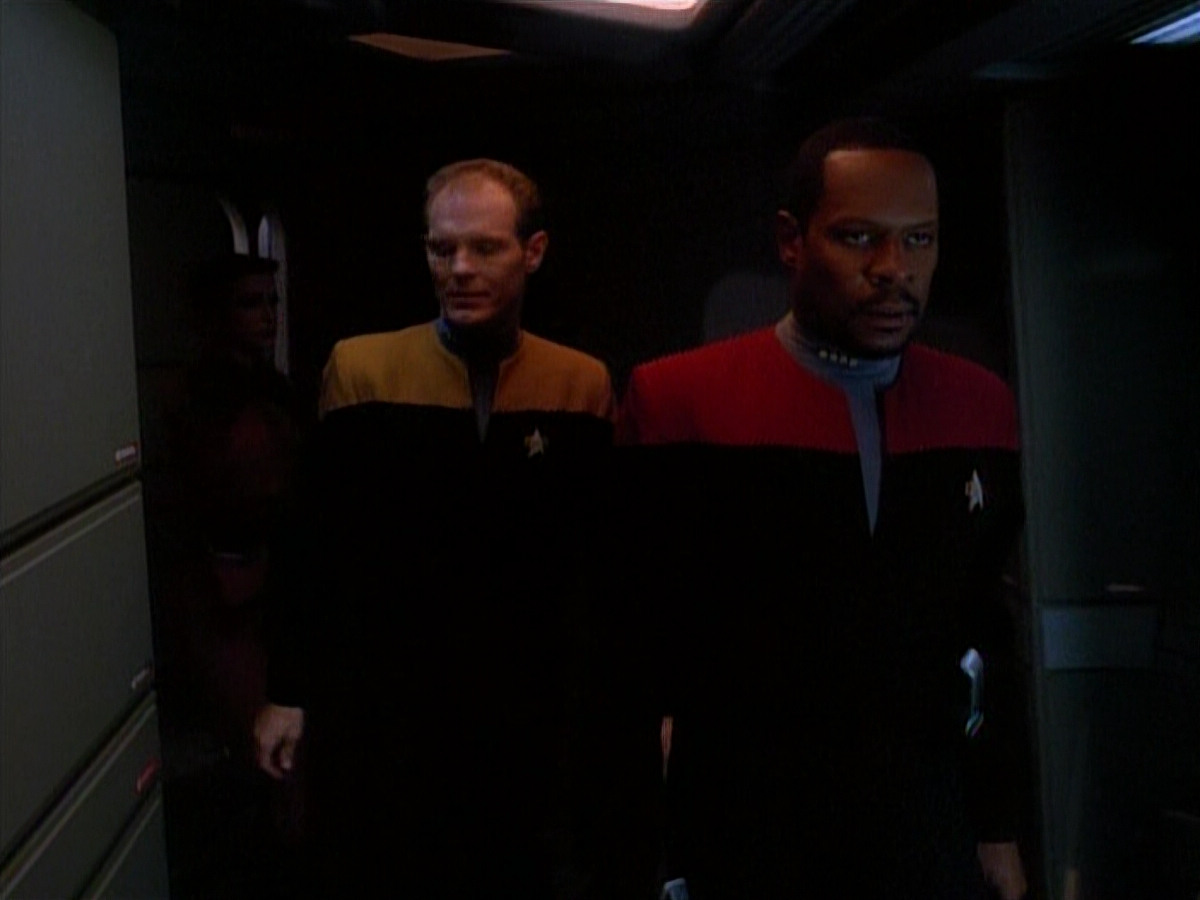 extant_StarTrek_DS9_3x26-TheAdversary_02951.jpg