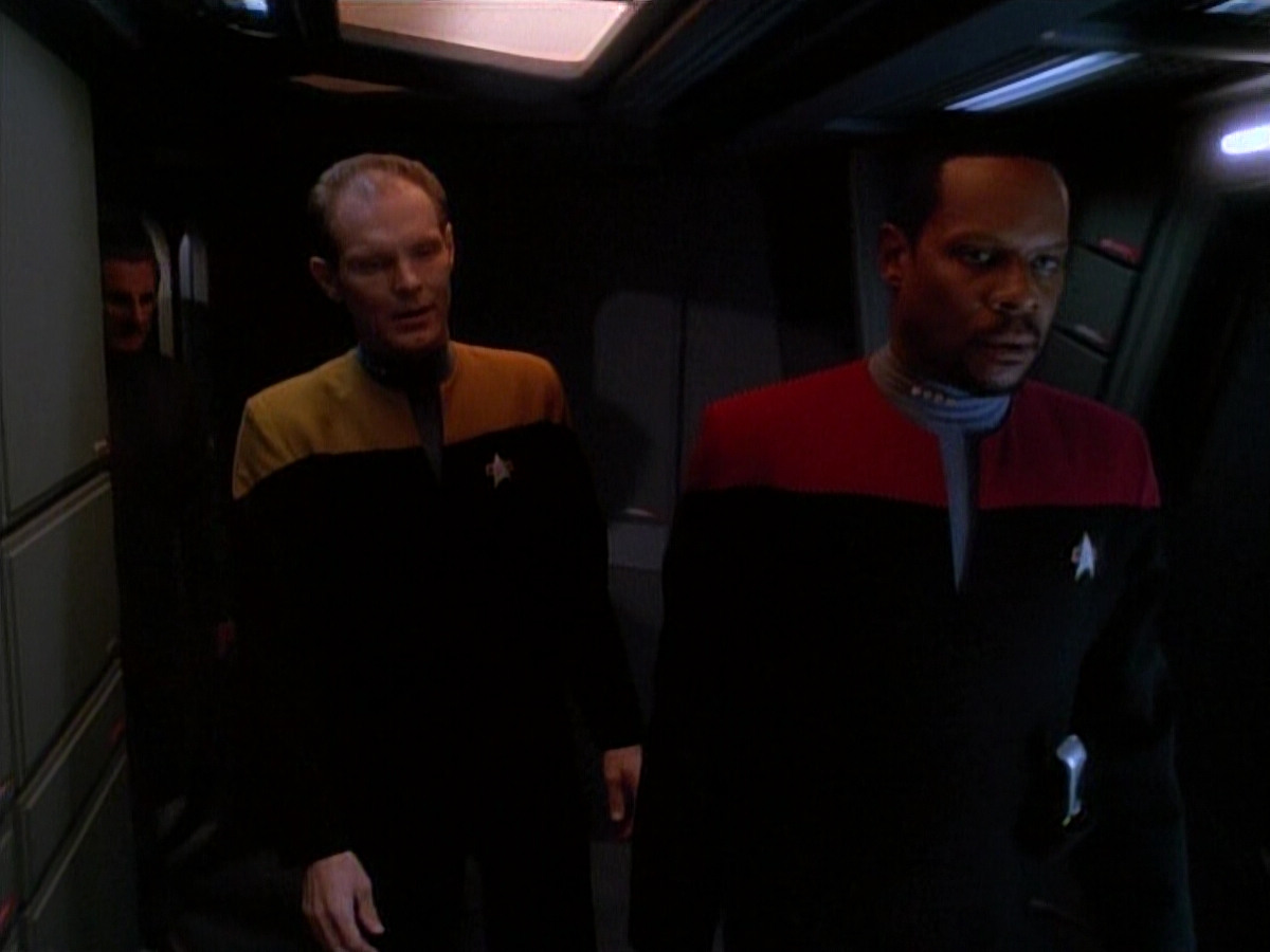 extant_StarTrek_DS9_3x26-TheAdversary_02952.jpg