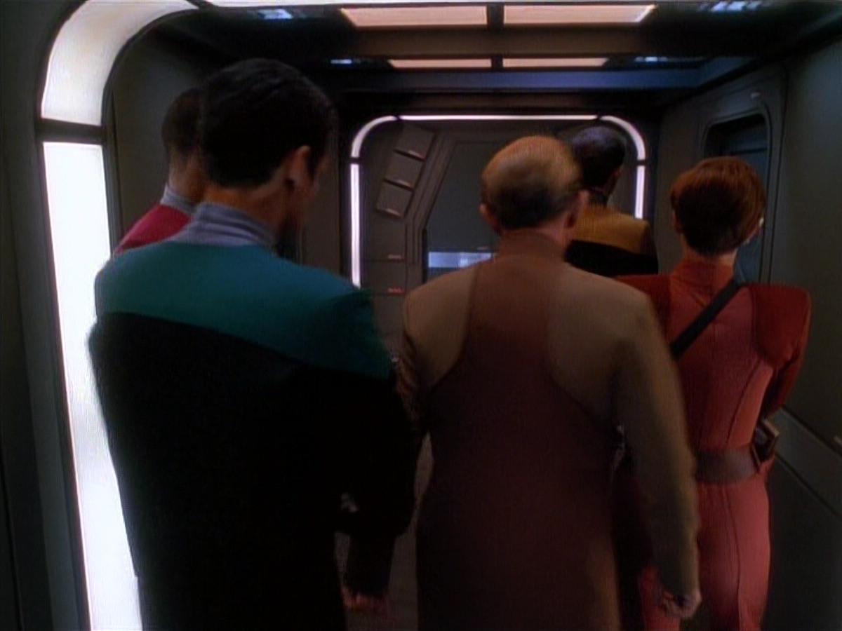 extant_StarTrek_DS9_3x26-TheAdversary_02964.jpg