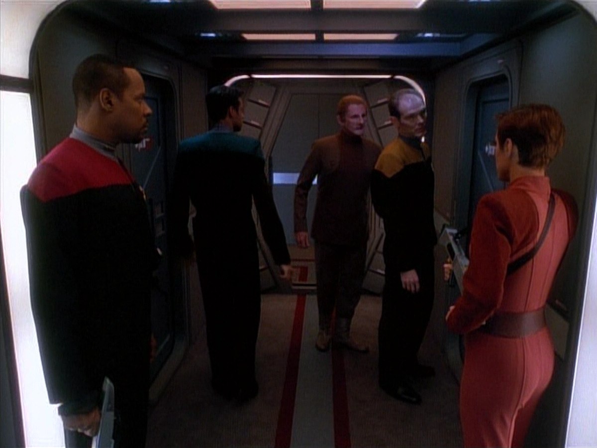 extant_StarTrek_DS9_3x26-TheAdversary_02967.jpg
