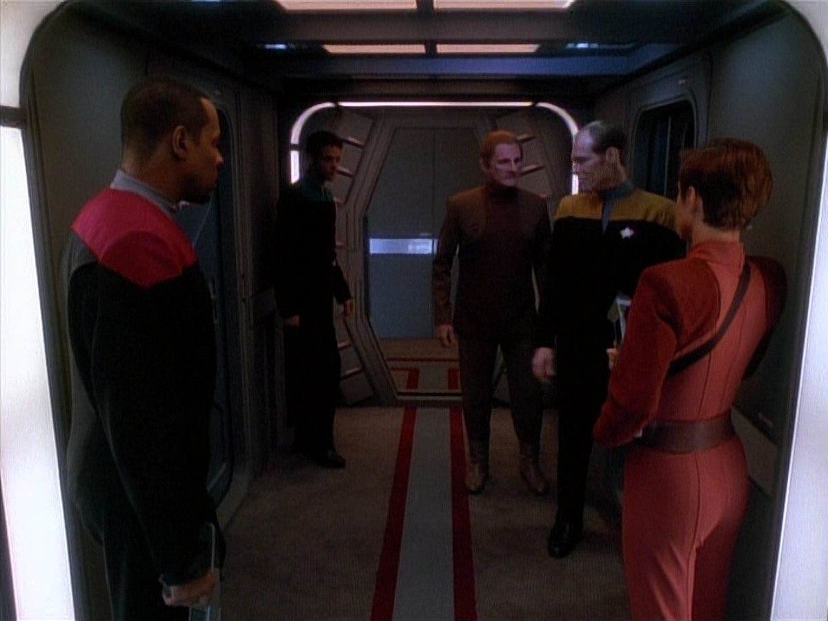 extant_StarTrek_DS9_3x26-TheAdversary_02970.jpg