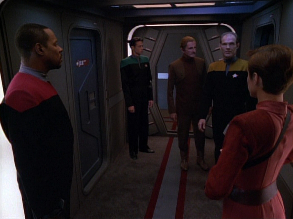 extant_StarTrek_DS9_3x26-TheAdversary_02974.jpg