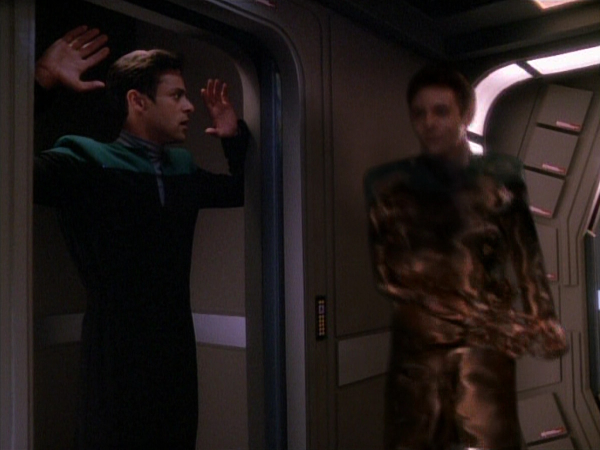 extant_StarTrek_DS9_3x26-TheAdversary_02988.jpg