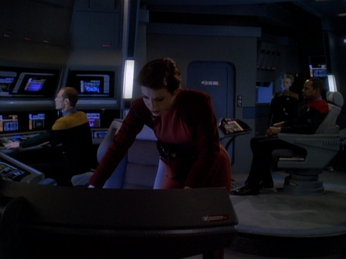 extant_StarTrek_DS9_3x26-TheAdversary_03039.jpg