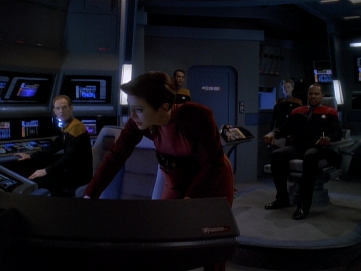 extant_StarTrek_DS9_3x26-TheAdversary_03046.jpg