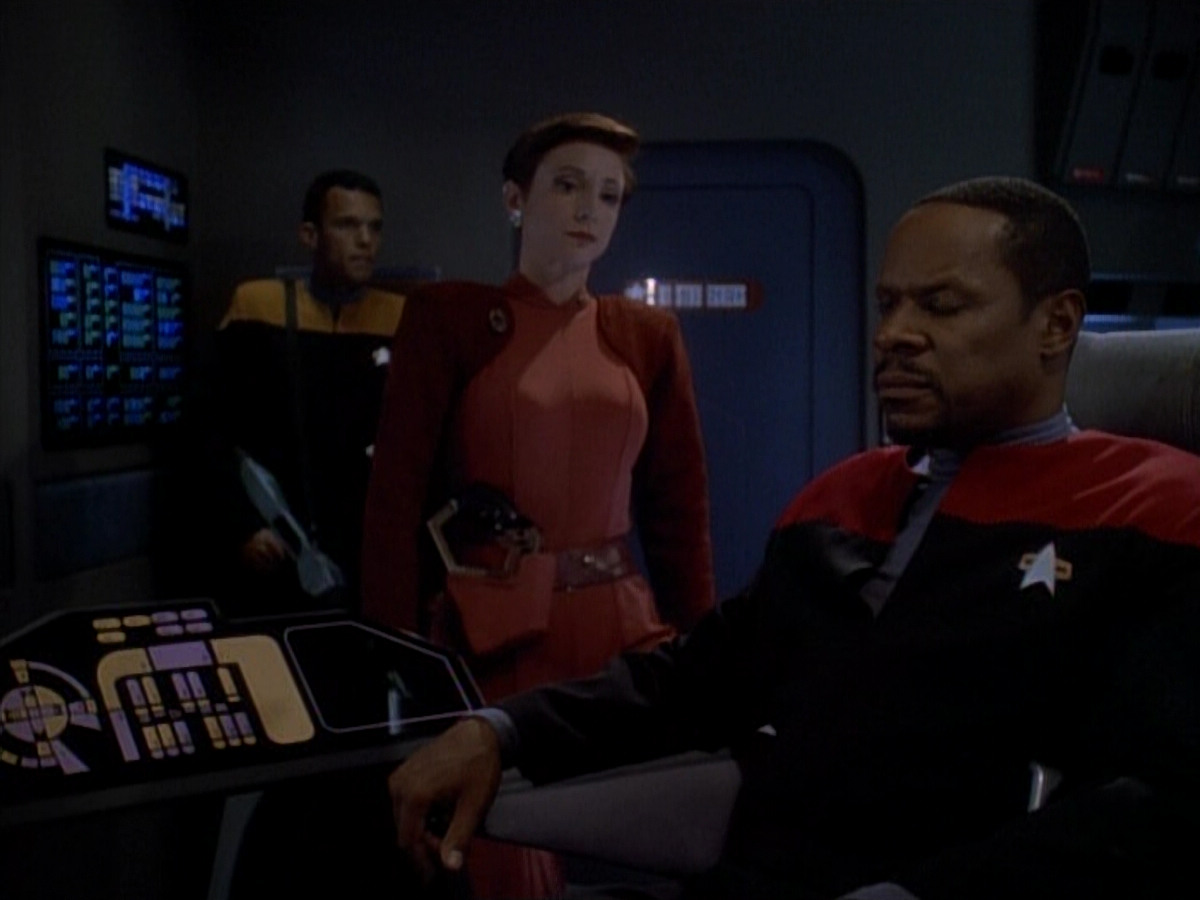 extant_StarTrek_DS9_3x26-TheAdversary_03155.jpg