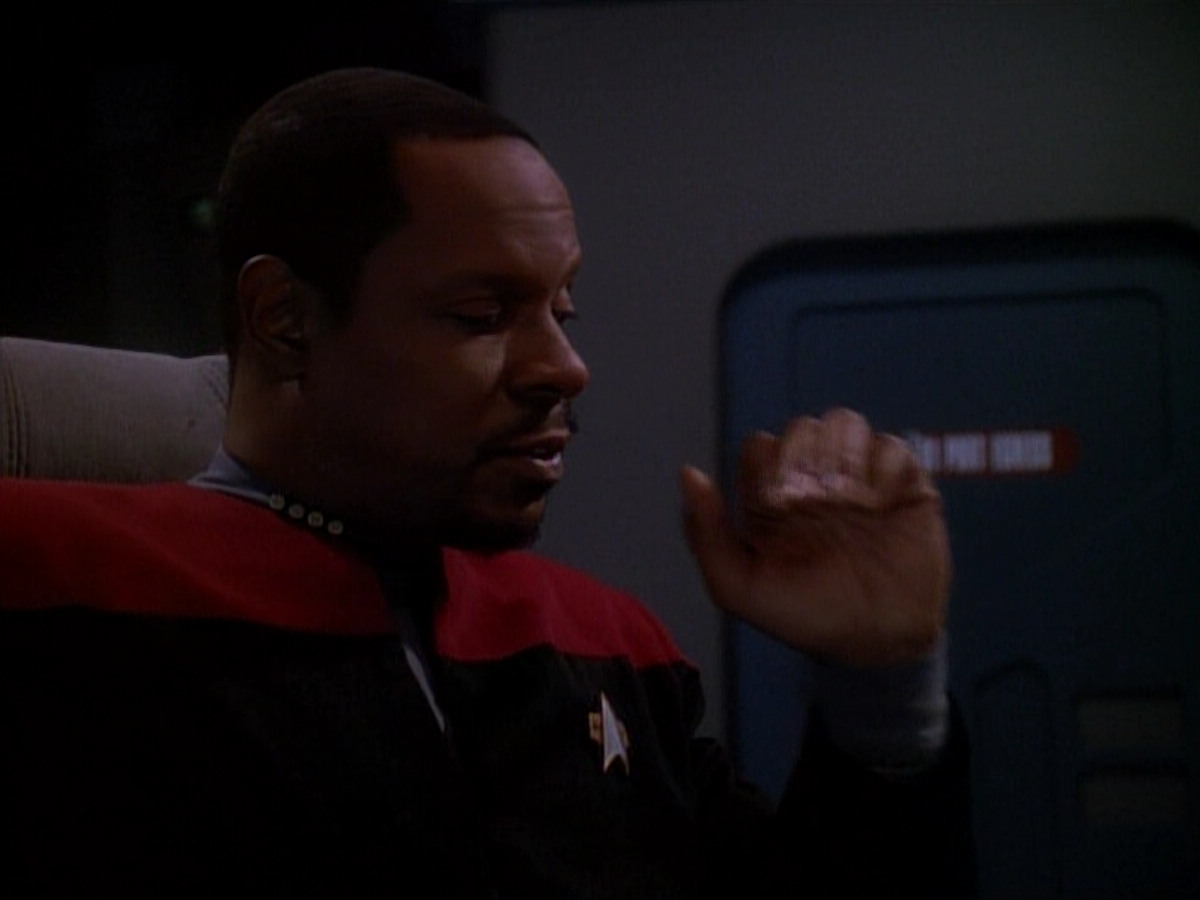 extant_StarTrek_DS9_3x26-TheAdversary_03217.jpg