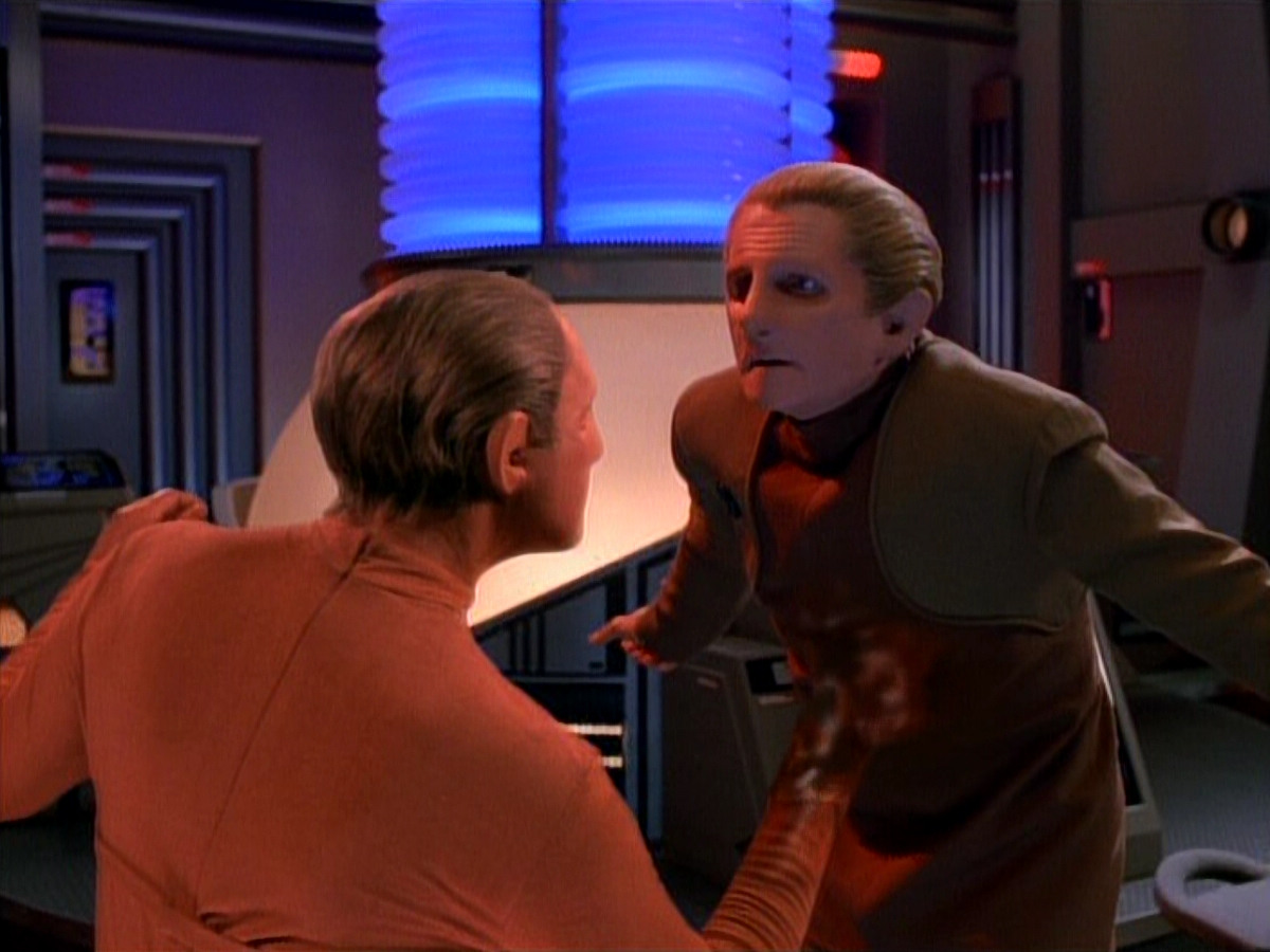 extant_StarTrek_DS9_3x26-TheAdversary_03437.jpg