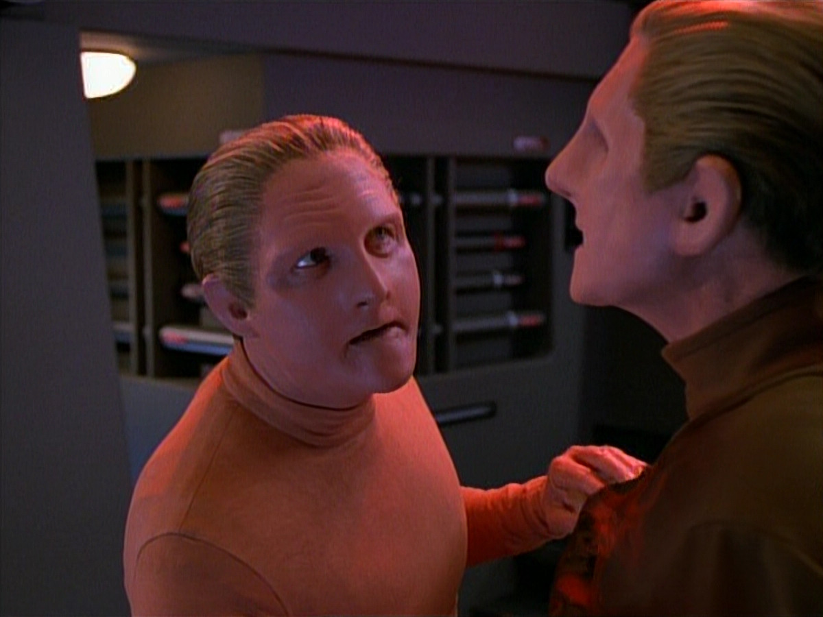 extant_StarTrek_DS9_3x26-TheAdversary_03461.jpg