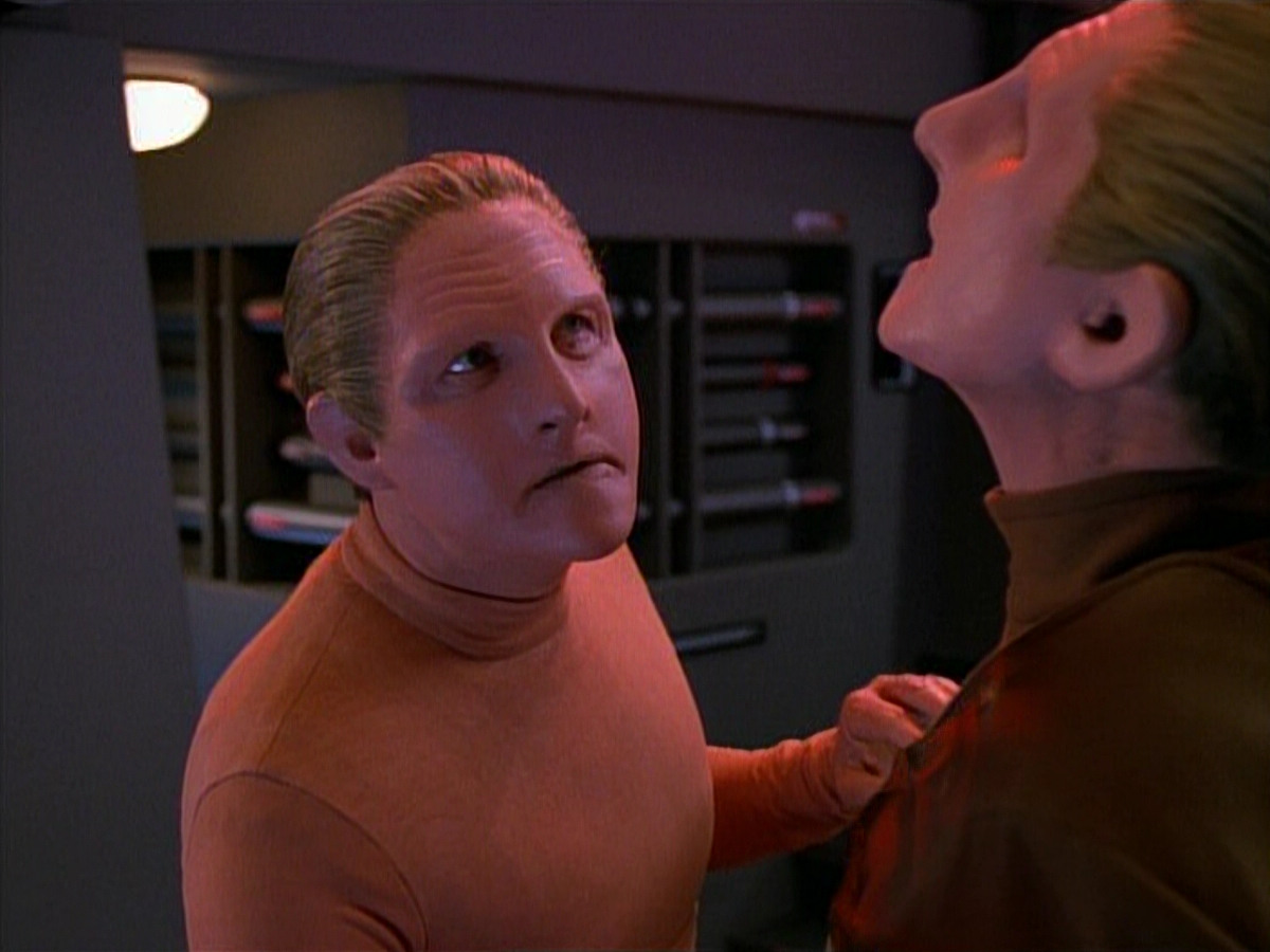 extant_StarTrek_DS9_3x26-TheAdversary_03463.jpg